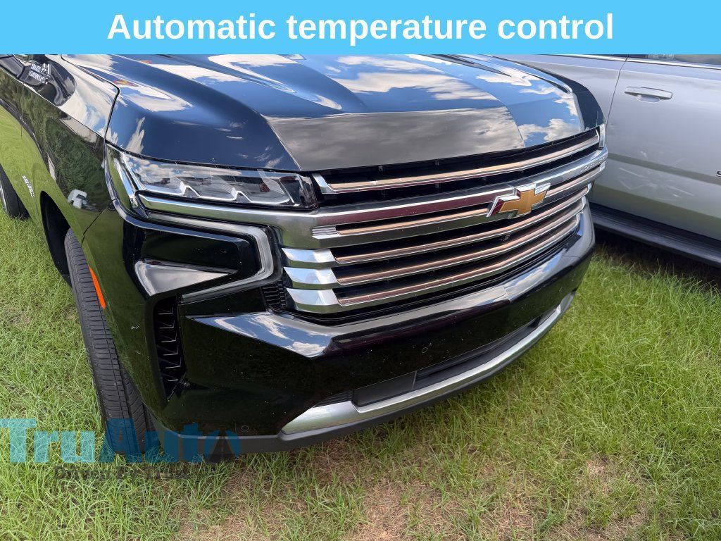 Used 2022 Chevrolet Tahoe High Country w/ Premium Package 2 RWD image 4
