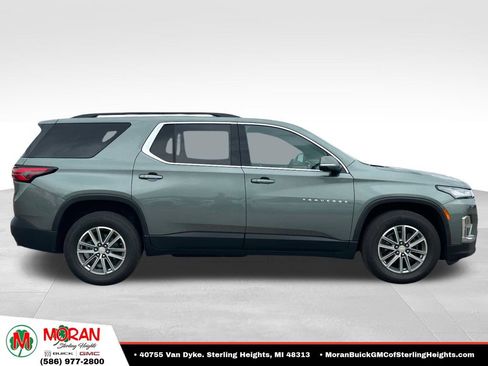 Used 2023 Chevrolet Traverse LT FWD image 6