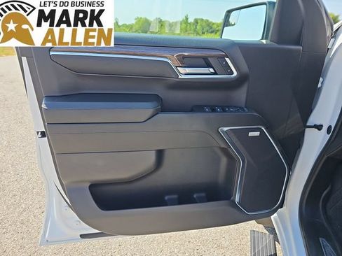 Used 2024 Chevrolet Silverado 1500 RST w/ Convenience Package II AWD/4WD image 22