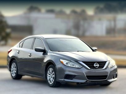 Used 2016 Nissan Altima 2.5 S w/ Power Driver Seat Package