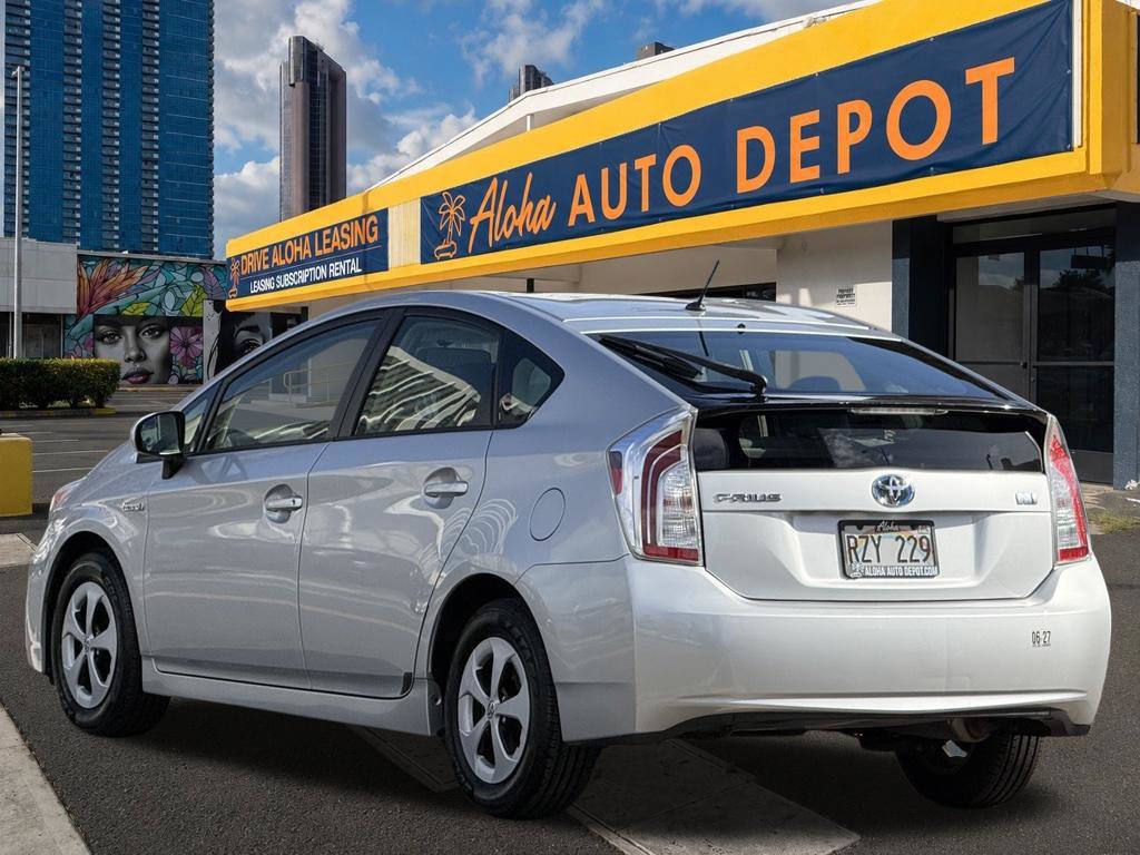 Used 2013 Toyota Prius Two FWD image 3