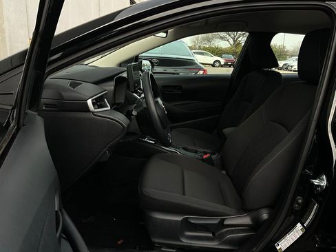 Used 2025 Toyota Corolla LE image 10