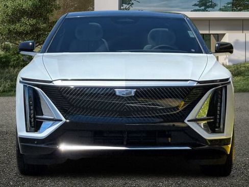 New 2026 Cadillac Lyriq Premium Luxury RWD image 9