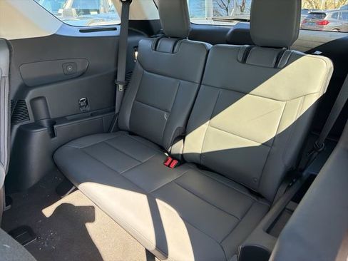 New 2026 Ford Explorer Active w/ Active Comfort Package image 9