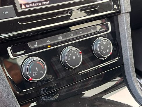 Used 2019 Volkswagen GTI Rabbit Edition FWD image 31