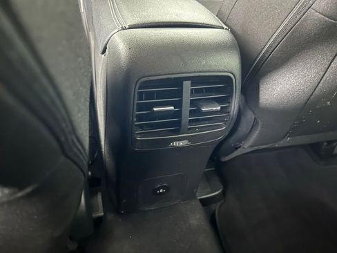 Used 2025 Ford Escape Active AWD/4WD image 15