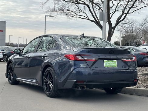 Used 2026 Toyota Camry SE w/ Convenience Package image 3