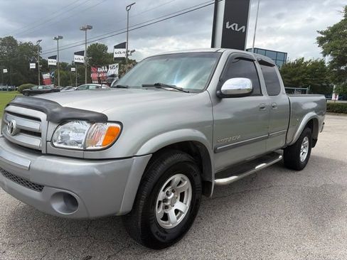 Used 2004 Toyota Tundra SR5 RWD image 1