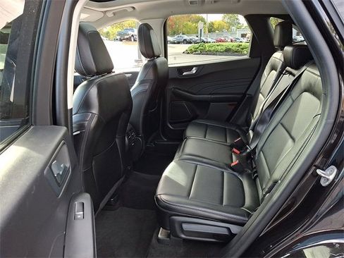 Certified 2022 Ford Escape SEL image 11