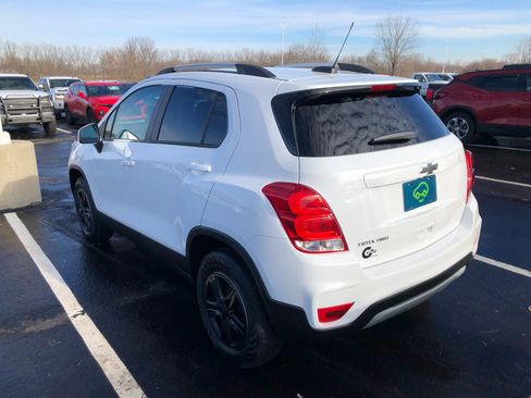 Certified 2022 Chevrolet Trax LT w/ LT Convenience Package image 5