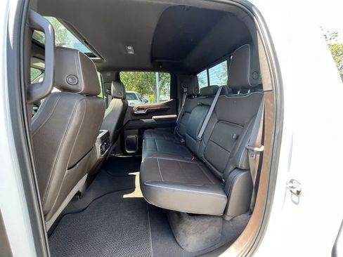 Used 2023 GMC Sierra 1500 Denali AWD/4WD image 12