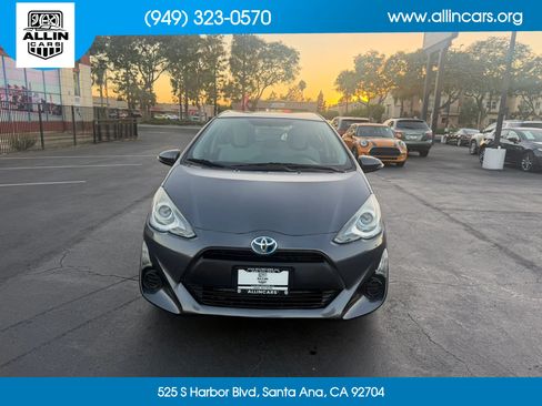 Used 2015 Toyota Prius C One FWD image 2