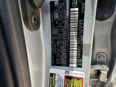 Used 2021 Toyota Camry SE FWD image 4