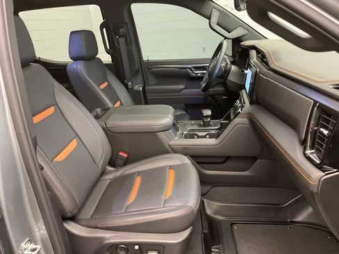 Used 2026 GMC Sierra 1500 AT4 w/ AT4 Premium Package AWD/4WD image 27