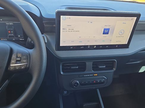 New 2025 Ford Maverick XLT w/ Black Appearance Package image 15