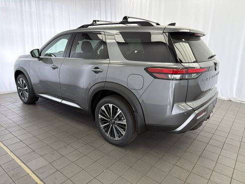 New 2026 Nissan Pathfinder Platinum AWD/4WD image 8
