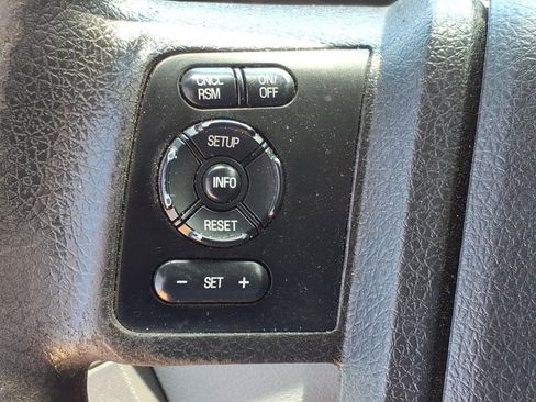 Used 2016 Ford F250 XL w/ Power Equipment Group AWD/4WD image 14
