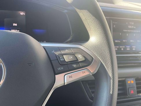 Used 2022 Volkswagen Taos S image 21