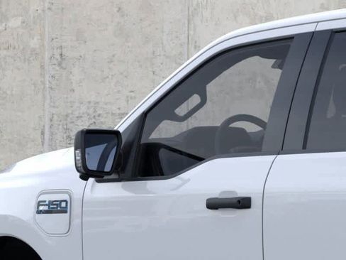 New 2025 Ford F150 Lightning XLT image 20