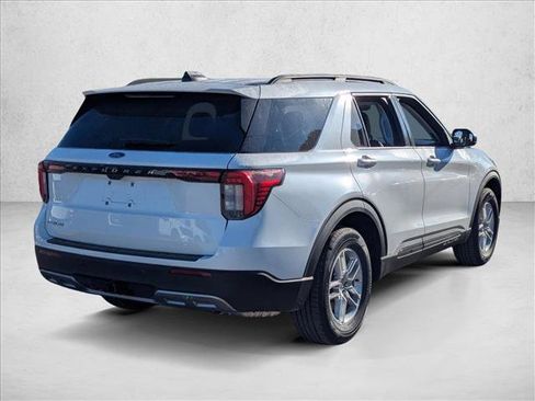 New 2026 Ford Explorer Active w/ Active Comfort Package RWD image 2