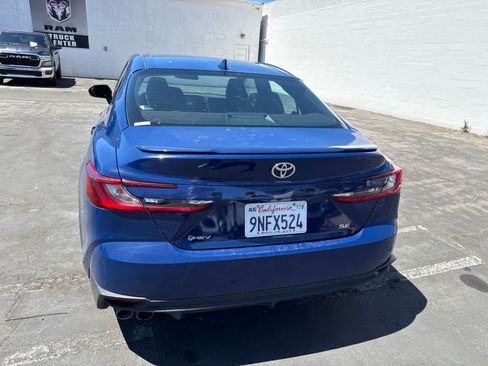 Used 2025 Toyota Camry SE FWD image 18