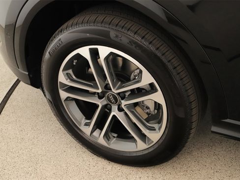 New 2025 Audi Q5 Premium image 29