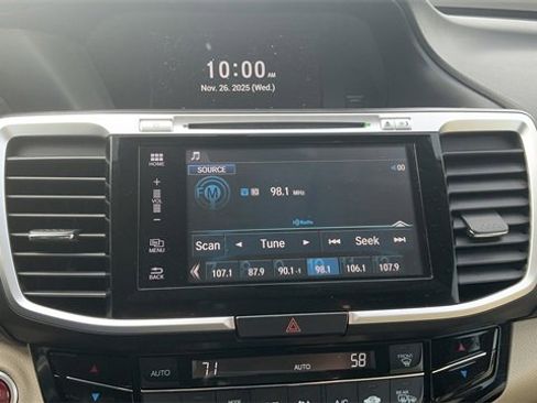 Used 2017 Honda Accord EX-L image 27