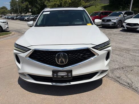 Used 2024 Acura MDX SH-AWD w/ Advance Package image 2