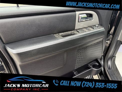 Used 2017 Ford Expedition Limited w/ Equipment Group 301A AWD/4WD image 18