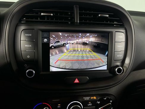 Used 2025 Kia Soul LX image 29