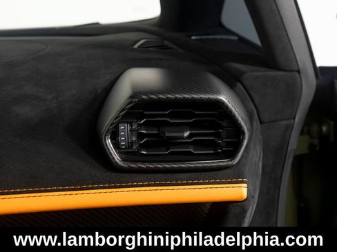 Used 2023 Lamborghini Huracan STO RWD image 34