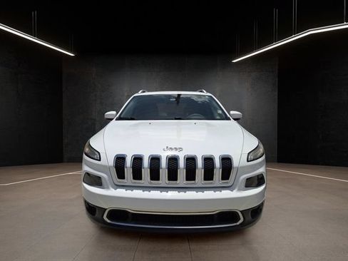 Used 2016 Jeep Cherokee Limited FWD image 2