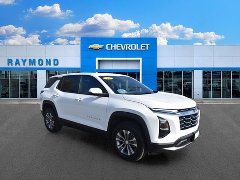 Certified 2025 Chevrolet Equinox LT FWD image 11