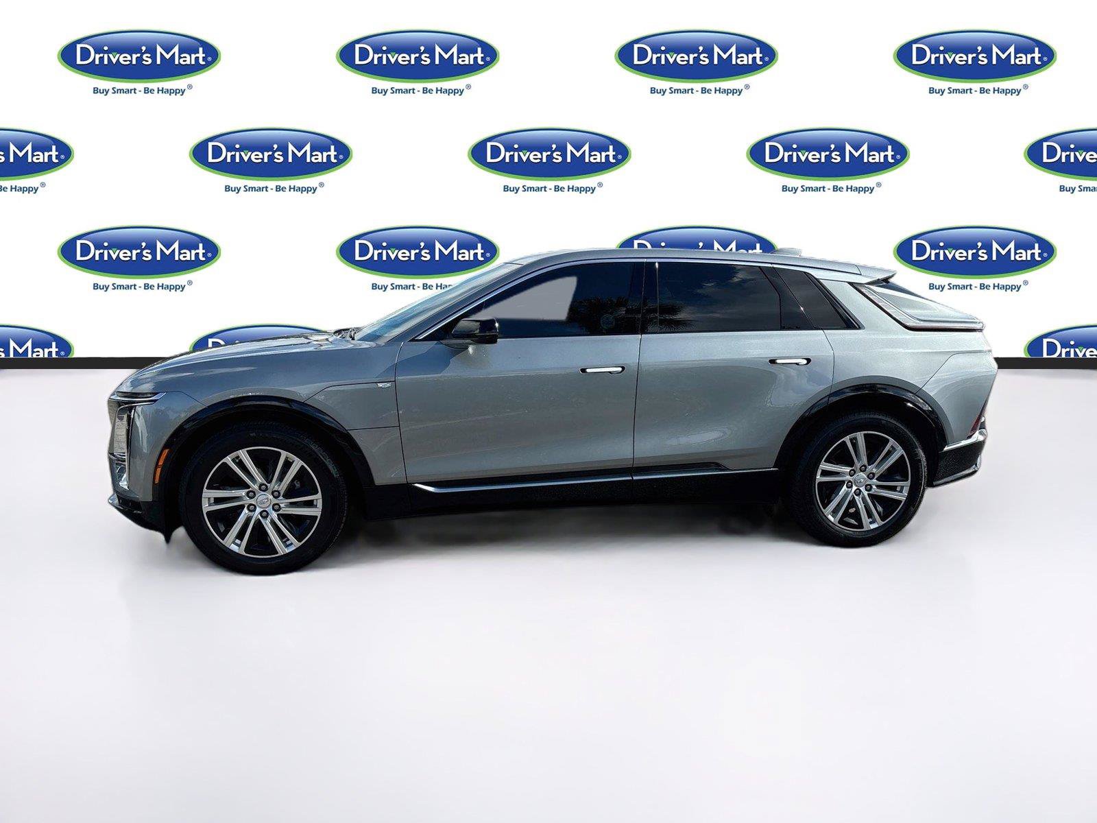 Used 2024 Cadillac Lyriq Tech RWD image 4