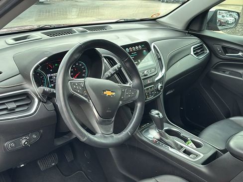Used 2018 Chevrolet Equinox Premier image 23