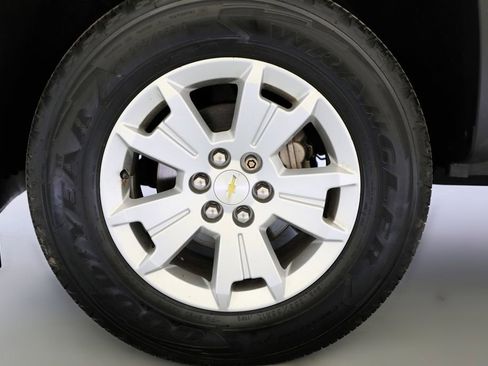 Used 2020 Chevrolet Colorado LT w/ Safety Package image 21