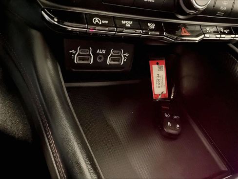 Used 2024 Dodge Durango GT image 27