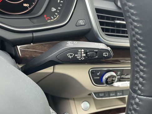 Used 2018 Audi Q5 2.0T Premium Plus w/ Premium Plus Package image 30