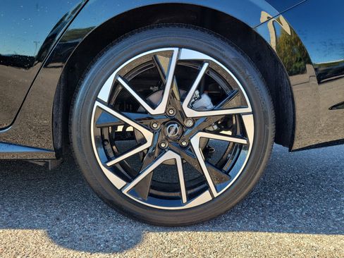 Certified 2025 Nissan Sentra SR image 7