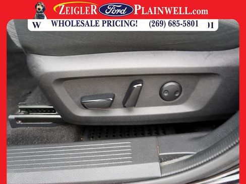Used 2023 Nissan Rogue SV image 17