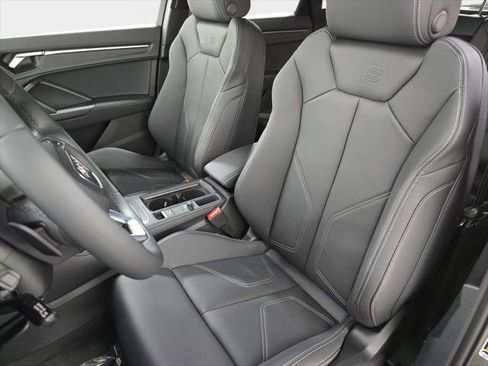 Used 2025 Audi Q3 2.0T Premium w/ Convenience Package AWD/4WD image 15