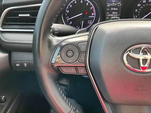 Used 2022 Toyota Camry SE FWD image 20