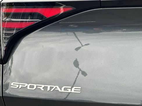New 2026 Kia Sportage EX image 26