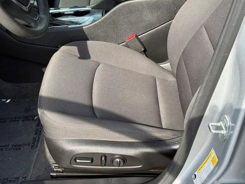 Used 2020 Chevrolet Malibu LT image 16