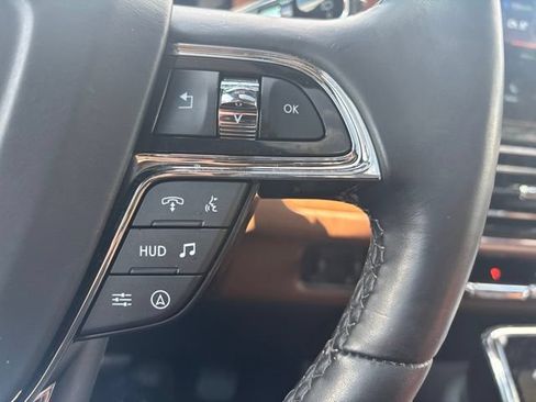 Used 2024 Lincoln Navigator Reserve AWD/4WD image 17