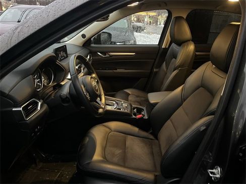 Used 2019 MAZDA CX-5 Touring image 11