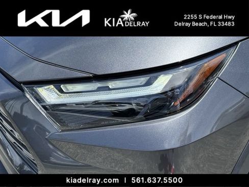 Used 2023 Toyota RAV4 Limited FWD image 6