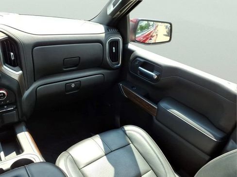 Used 2020 Chevrolet Silverado 1500 High Country w/ Technology Package AWD/4WD image 14