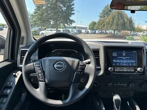 Certified 2024 Nissan Frontier SV w/ Technology Package AWD/4WD image 16