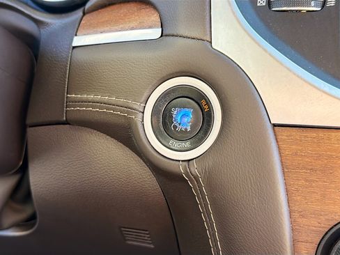 Used 2013 Chrysler 300 C Luxury Series w/ Beats Audio Group image 9